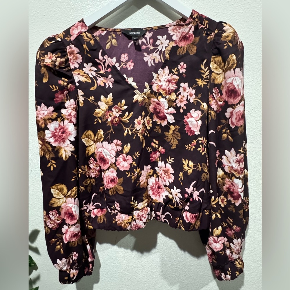 Express Dark Floral V-Neck Blouse
